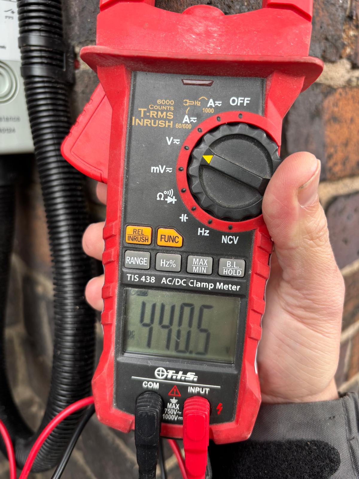 String voltage test 475.7V